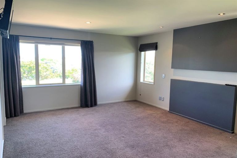 Photo of property in 198 Springfield Road, St Albans, Christchurch, 8014