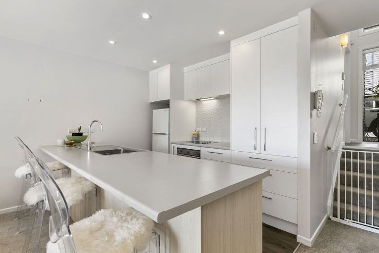 Photo of property in 5/27 The Rigi, Northland, Wellington, 6012