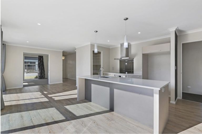 Photo of property in 4 Andesite Drive, Rolleston, 7614