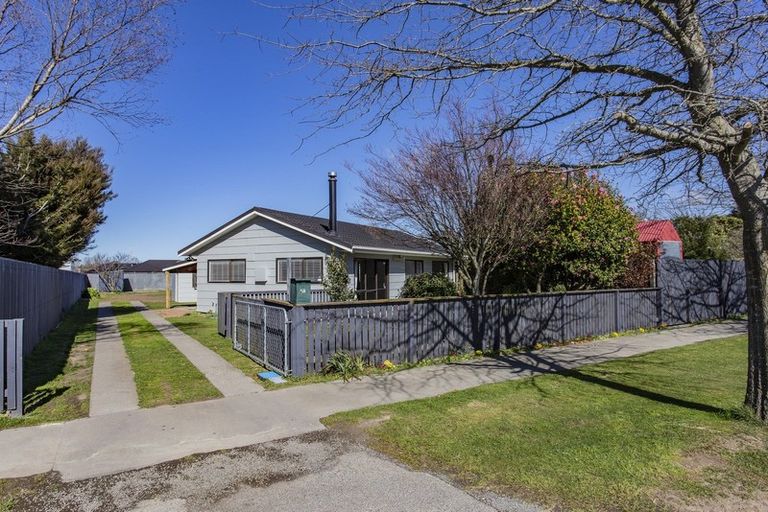 Photo of property in 137 Horndon Street, Darfield, 7510