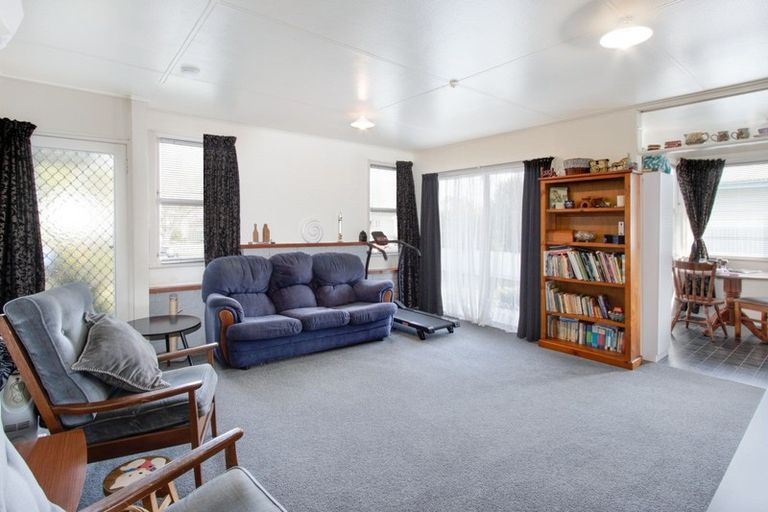 Photo of property in 411 Huia Street, Camberley, Hastings, 4120