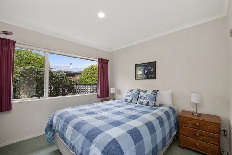 Photo of property in 8 Antonia Place, Kinloch, Taupo, 3377