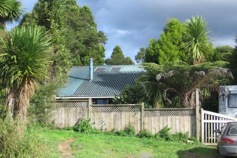 Photo of property in 194 Glengarry Road, Glen Eden, Auckland, 0602