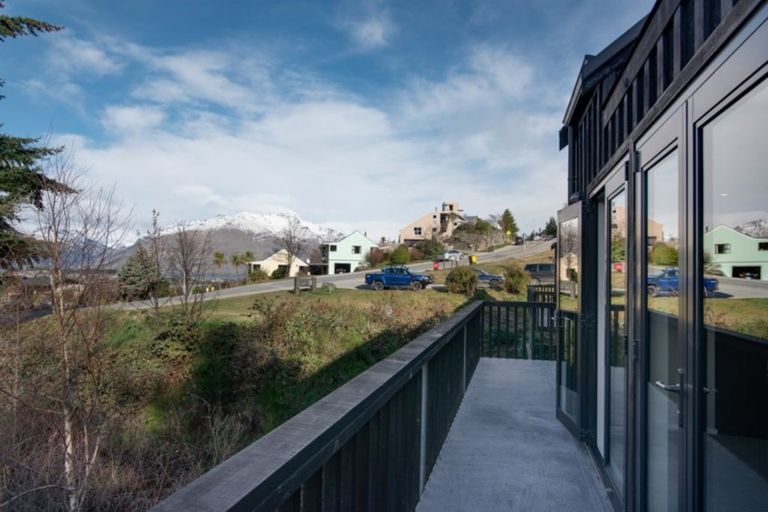 Photo of property in 55 Goldfield Heights, Queenstown, 9300
