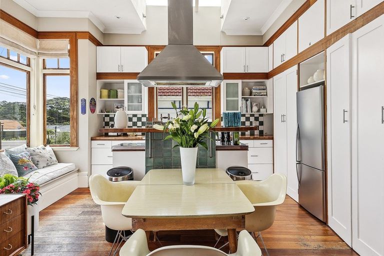 Photo of property in 41 Rimu Road, Kelburn, Wellington, 6012