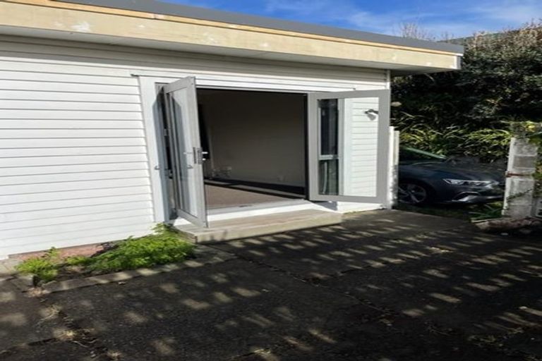 Photo of property in 8a Gavin Road, Raumati Beach, Paraparaumu, 5032
