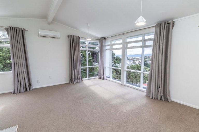 Photo of property in 52c Raroa Road, Kelburn, Wellington, 6012