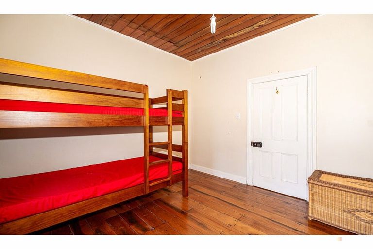 Photo of property in 243 Talbot Street, Geraldine, 7930