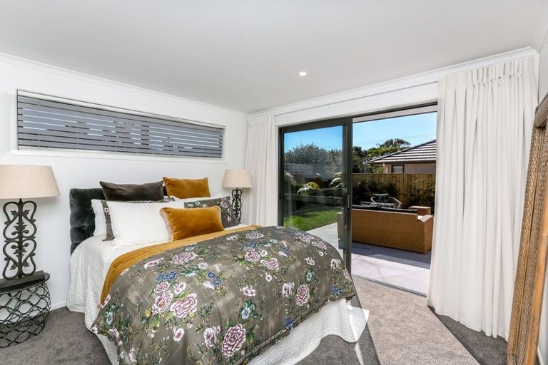 Photo of property in 386a Mangorei Road, Merrilands, New Plymouth, 4312