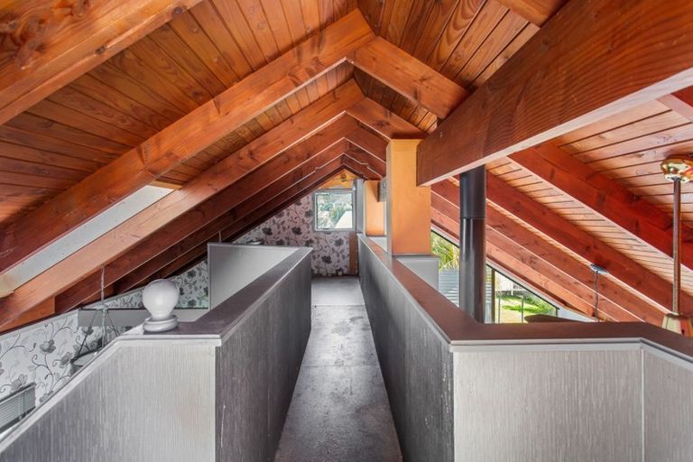 Photo of property in 313 Don Buck Road, Massey, Auckland, 0614