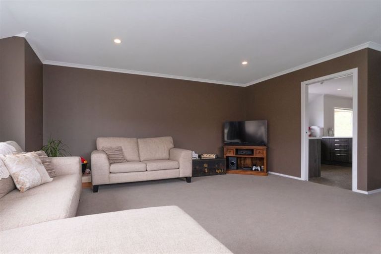 Photo of property in 6 Te Ariki Drive, Waitarere, Levin, 5510