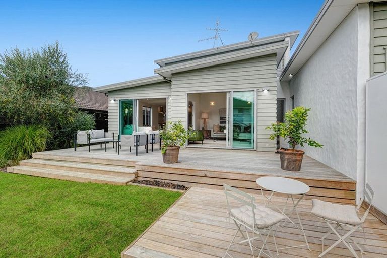 Photo of property in 113 Aberley Road, Schnapper Rock, Auckland, 0632