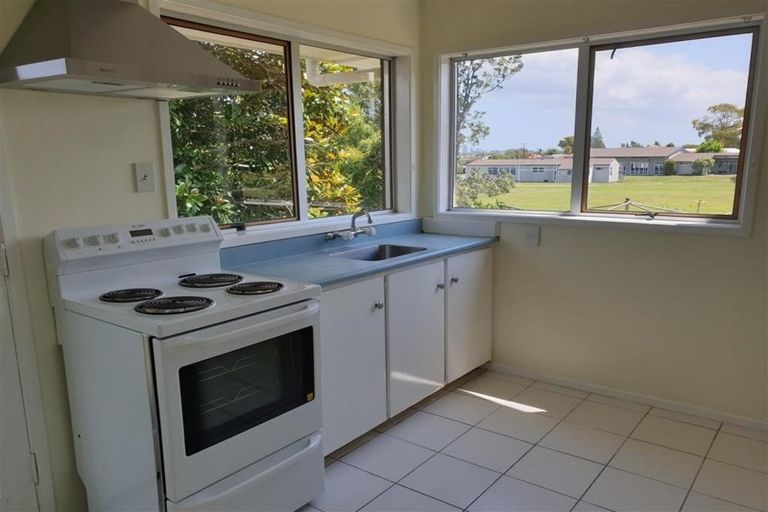 Photo of property in 2/191 Bayswater Avenue, Belmont, Auckland, 0622