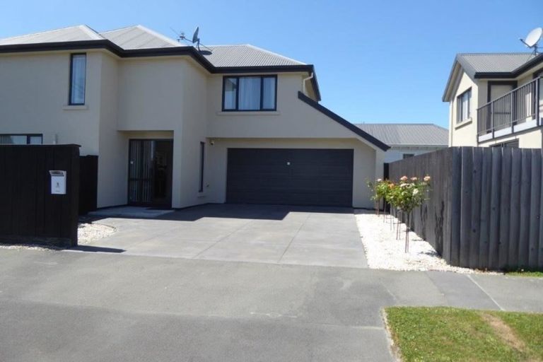 Photo of property in 1 Trist Place, Edgeware, Christchurch, 8013