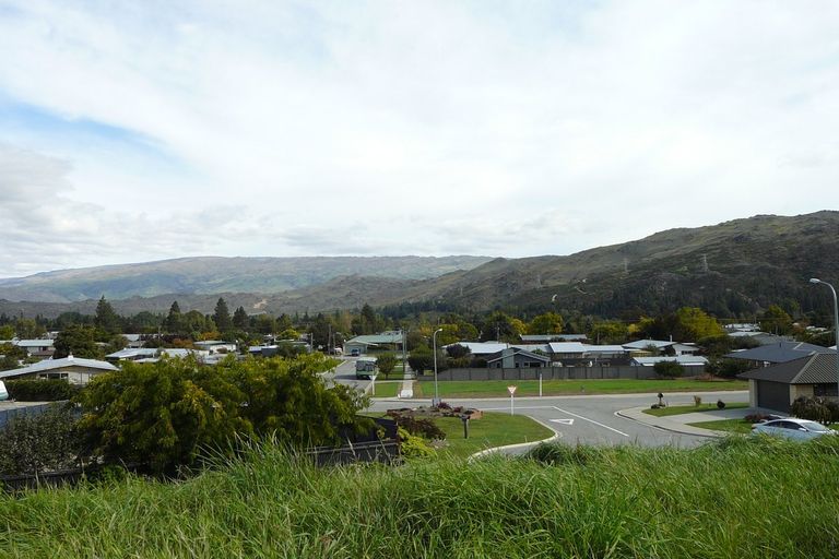 Photo of property in 5 Mcmurray Place, Clyde, 9330