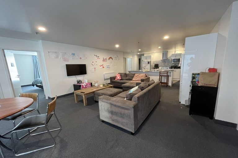 Photo of property in Hanson House, 4/27 Hanson Street, Mount Cook, Wellington, 6021