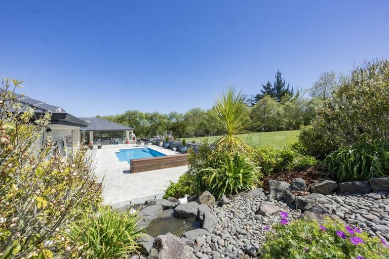 Photo of property in 35 Terry Smyth Drive, Kumeu, 0892