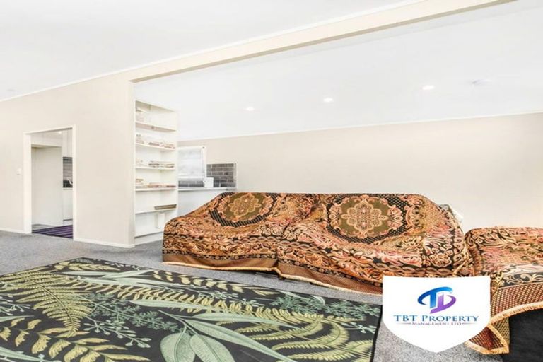 Photo of property in 9 Poutini Place, Manurewa, Auckland, 2102