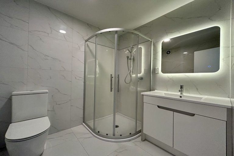 Photo of property in 66 Casuarina Road, Half Moon Bay, Auckland, 2012