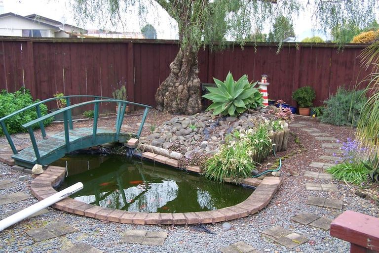 Photo of property in 37 Puriri Crescent, Edgecumbe, 3120