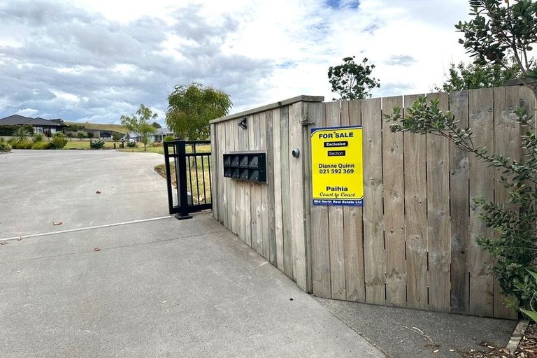 Photo of property in 23 Riverglen Drive, Haruru, 0204