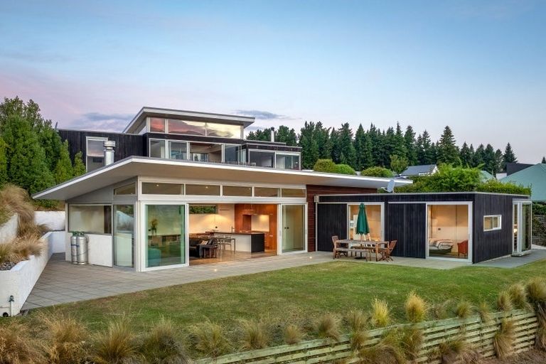 Photo of property in 58b Kings Drive, Wanaka, 9305