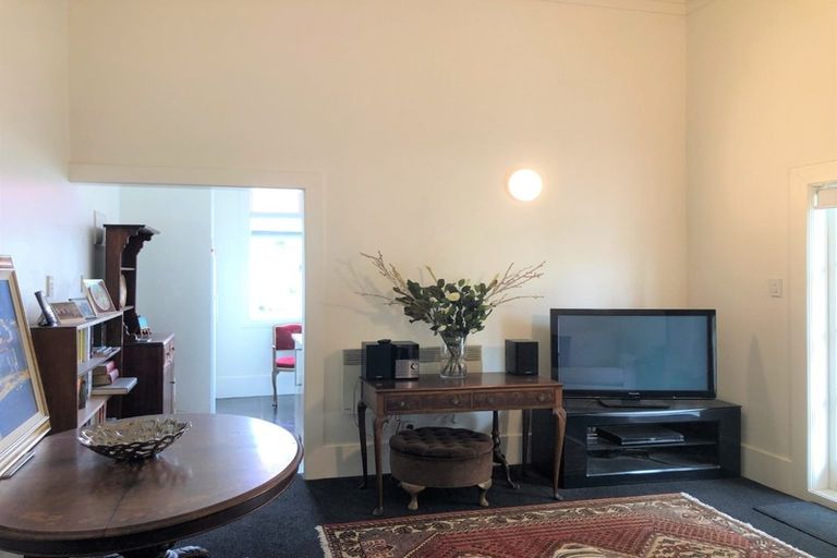 Photo of property in 7 Queens Parade, Devonport, Auckland, 0624