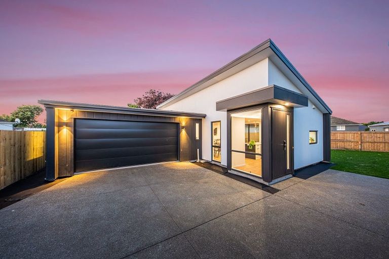 Photo of property in 24a Attlee Crescent, Bryndwr, Christchurch, 8053