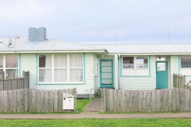 Photo of property in 22 Roberts Terrace, Onekawa, Napier, 4110