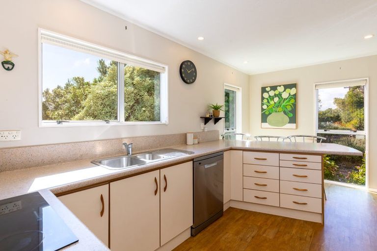 Photo of property in 42 Clifford Road, Johnsonville, Wellington, 6037