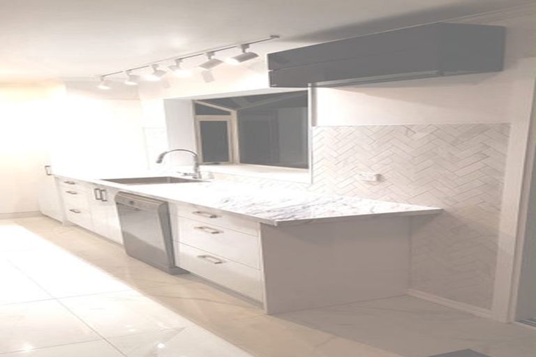 Photo of property in 7a Korokoro Road, Korokoro, Lower Hutt, 5012