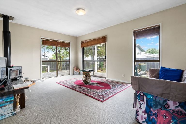 Photo of property in 7 Le Havre Place, Takanini, 2112