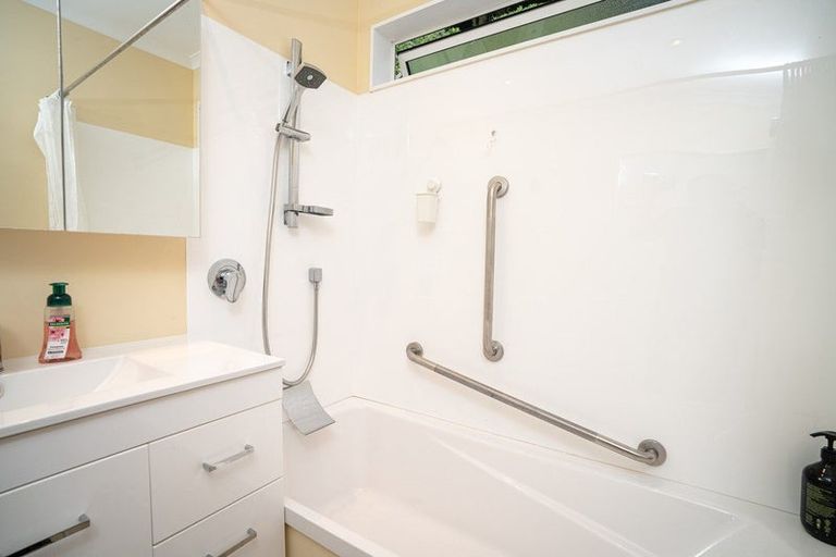 Photo of property in 66 Verviers Street, Karori, Wellington, 6012