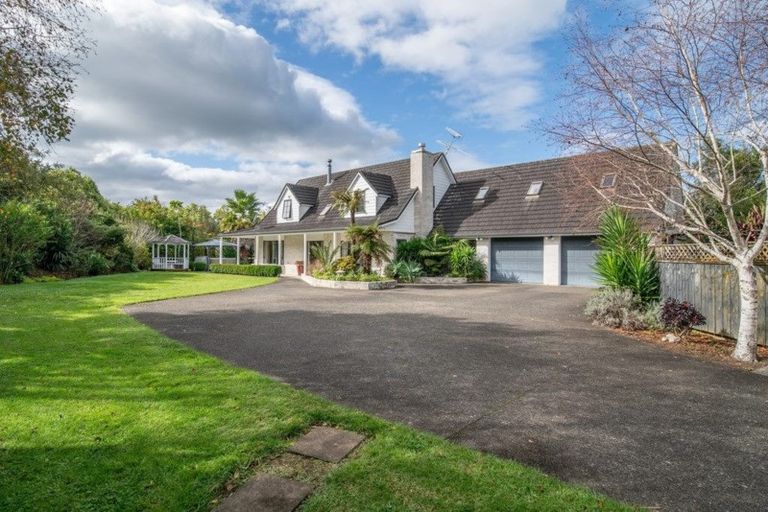 Photo of property in 22 Ranfurly Road, Alfriston, Auckland, 2105