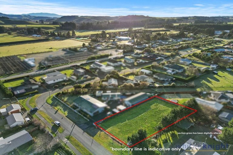 Photo of property in 14 Gift Street, Coalgate, 7673