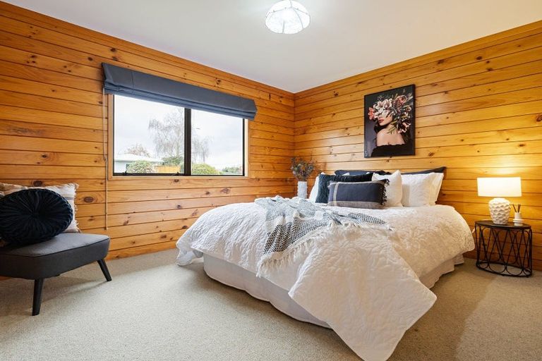 Photo of property in 1 Beadle Place, St Andrews, Hamilton, 3200