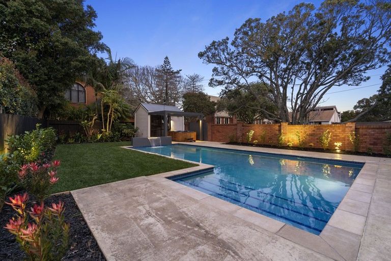 Photo of property in 112 Selwyn Avenue, Mission Bay, Auckland, 1071