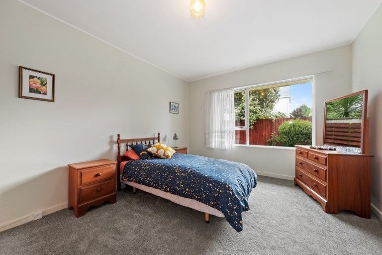Photo of property in 1/139 Weston Road, St Albans, Christchurch, 8052