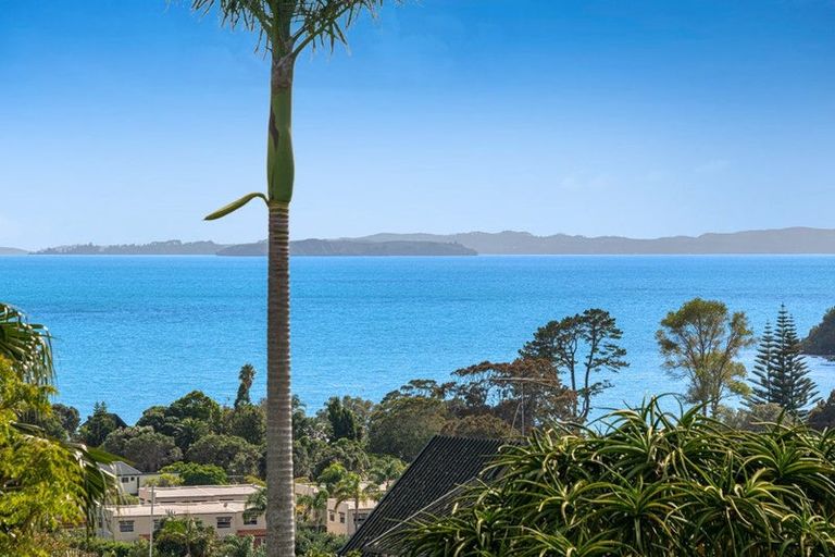 Photo of property in 1/34 Totara Road, Stanmore Bay, Whangaparaoa, 0932
