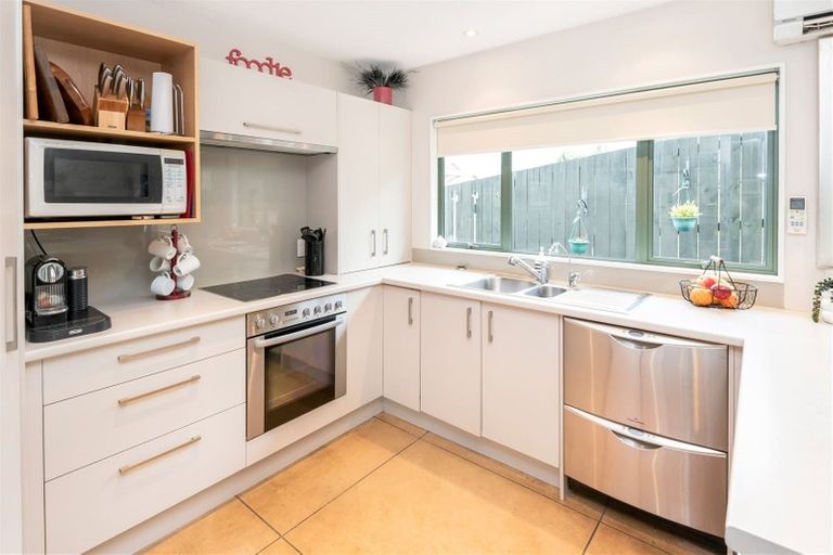 Photo of property in 3/82 Ridge Road, Howick, Auckland, 2014