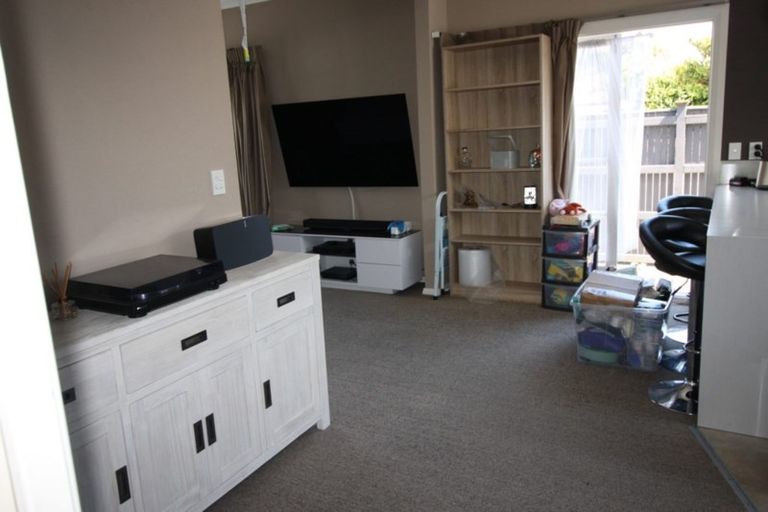Photo of property in 5 Matamau Street, Palmerston North, 4410