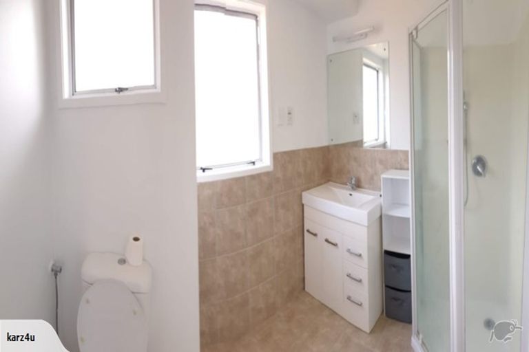 Photo of property in 52 Farwood Drive, Henderson, Auckland, 0612