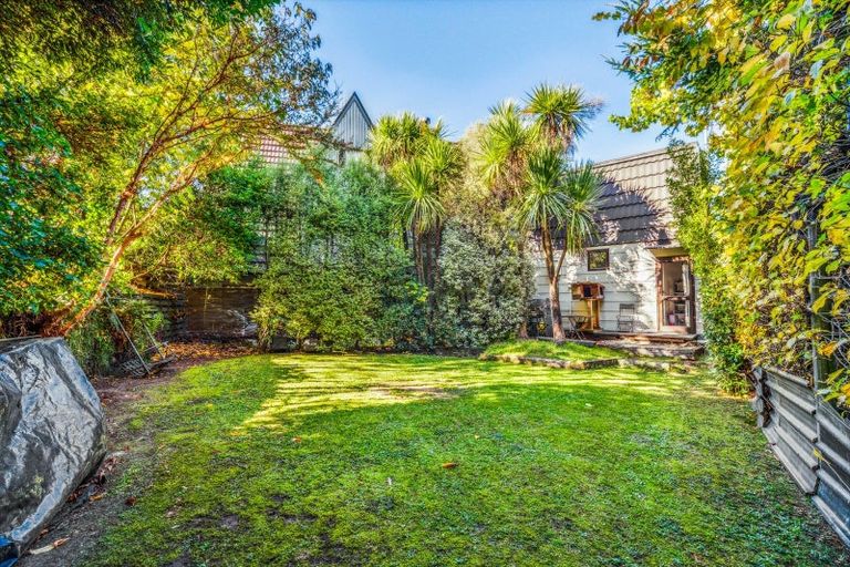 Photo of property in 6b Williams Street, Sunshine Bay, Queenstown, 9300