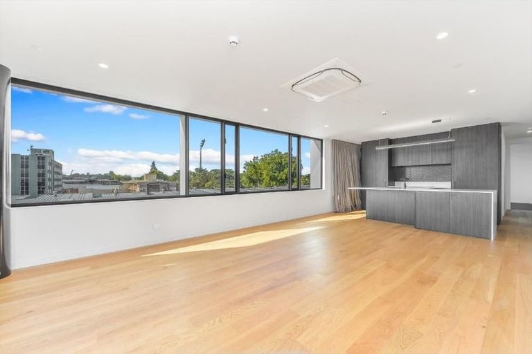 Photo of property in Parkhaven, 308/220 Tristram Street, Hamilton Central, Hamilton, 3204