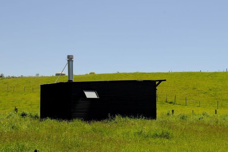 Photo of property in 80 Painstown Road, Waimate, 7978