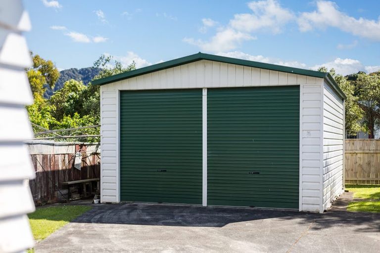 Photo of property in 21 Wellington Road, Wainuiomata, Lower Hutt, 5014