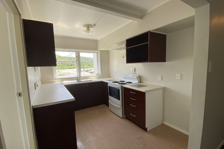 Photo of property in 95 Farmer Crescent, Taita, Lower Hutt, 5011