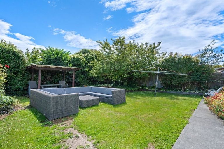 Photo of property in 21 Lochee Road, Upper Riccarton, Christchurch, 8041