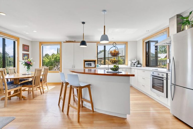 Photo of property in 9 Totara Terrace, Wanaka, 9305