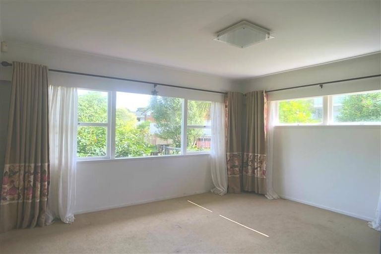 Photo of property in 7 Barlow Place, Chatswood, Auckland, 0626